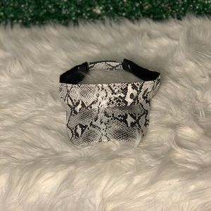 Women’s Snakeskin Print Black and White Visor